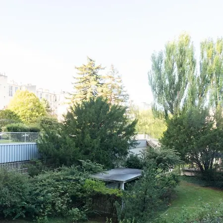 Apartment Spacious Close To Nation Paris